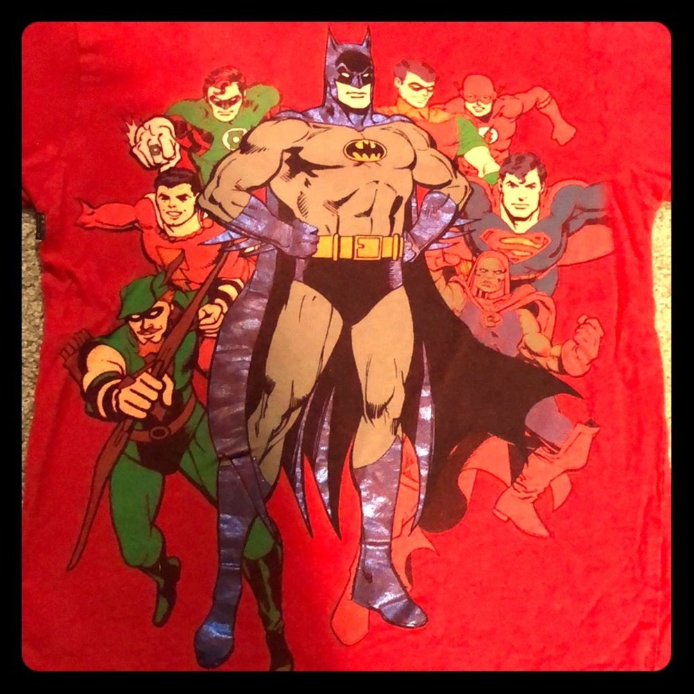 Like New DC Comics kids 4 T-shirt! Superheroes!